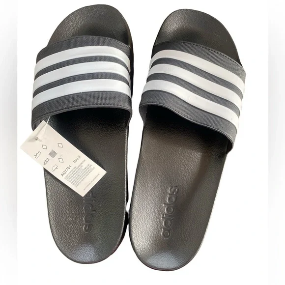 Adilette sales shower aq1701